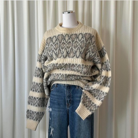 ice knit Sweaters - Vintage Ice Knit 100% Wool Oversized Nordic Pattern Knit size XL.